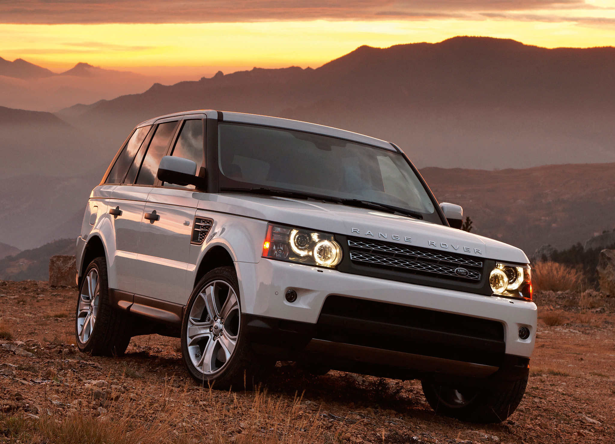 Автоновости: Range Rover выгодное спецпредложение. Fiat построил завод и т.д.